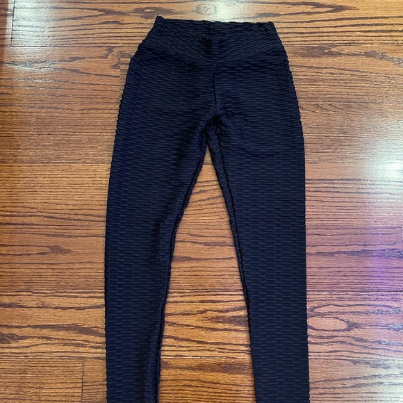 Amazon Pants - AMAZON | Scrunch Butt Leggings